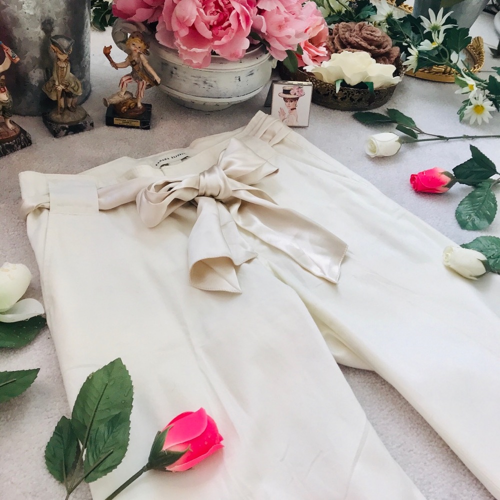 Banana Republic Creamy White Pants